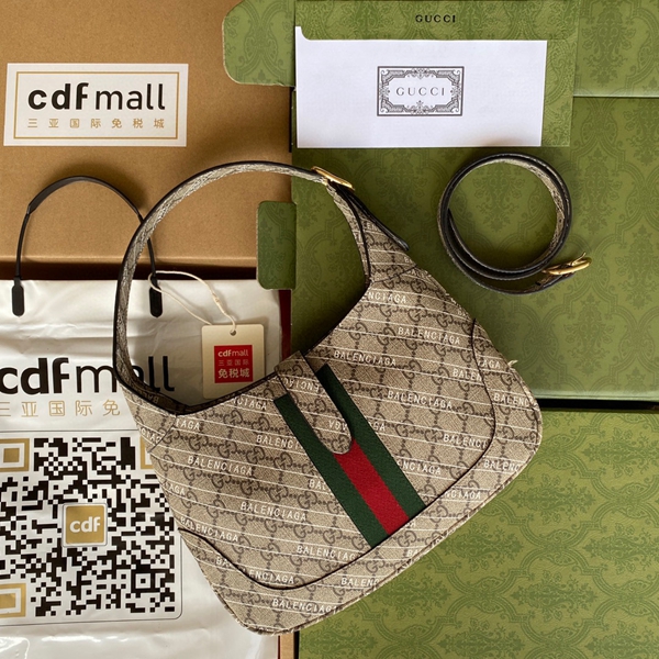 グッチバッグ背面デザイン